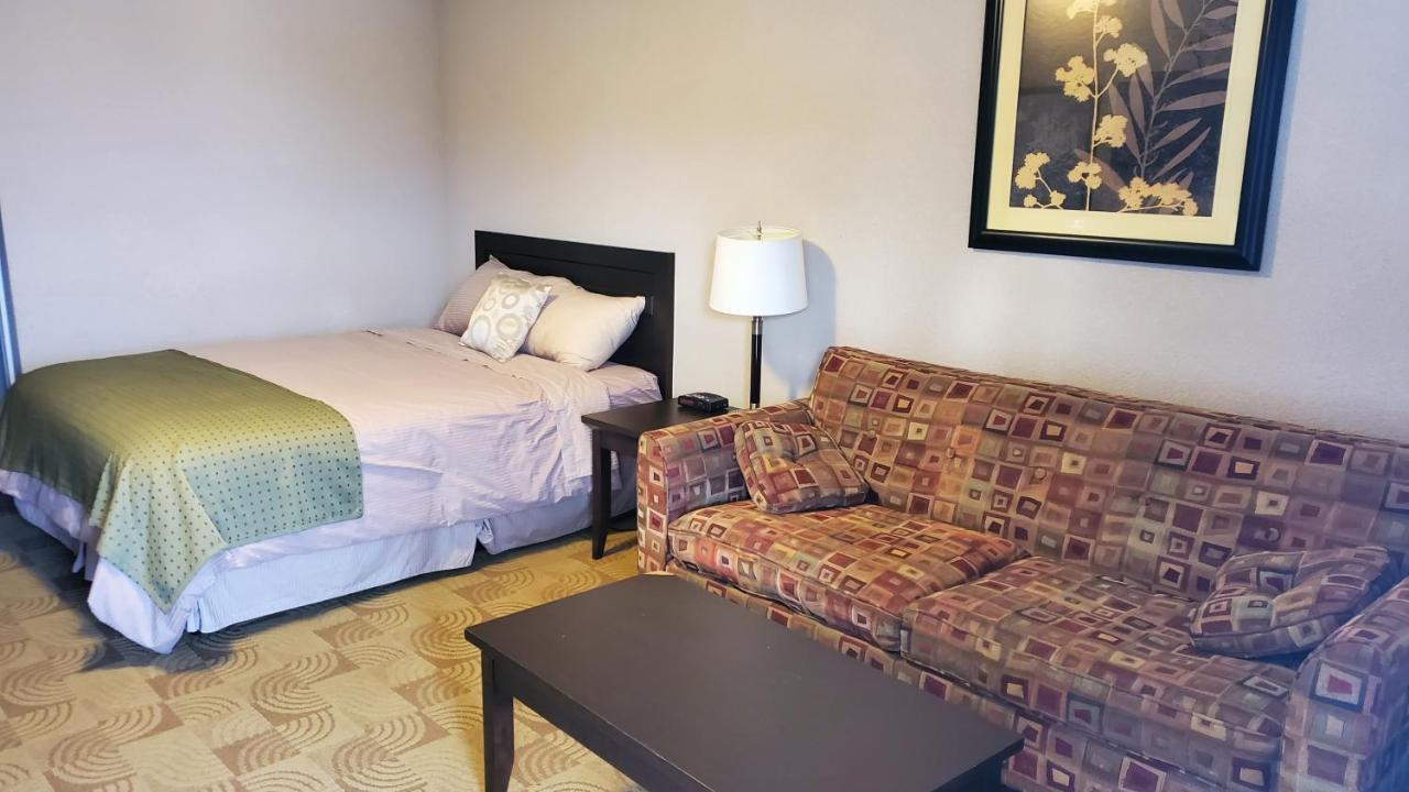Shoreside Inn & Suites Wabamun Buitenkant foto