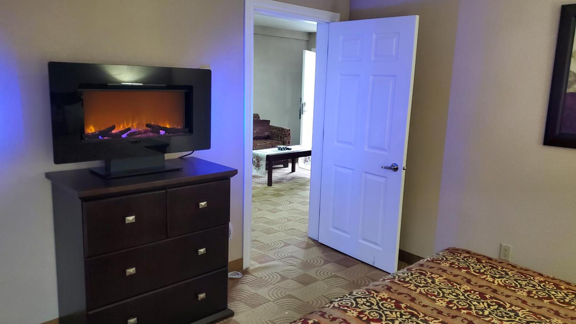 Shoreside Inn & Suites Wabamun Kamer foto